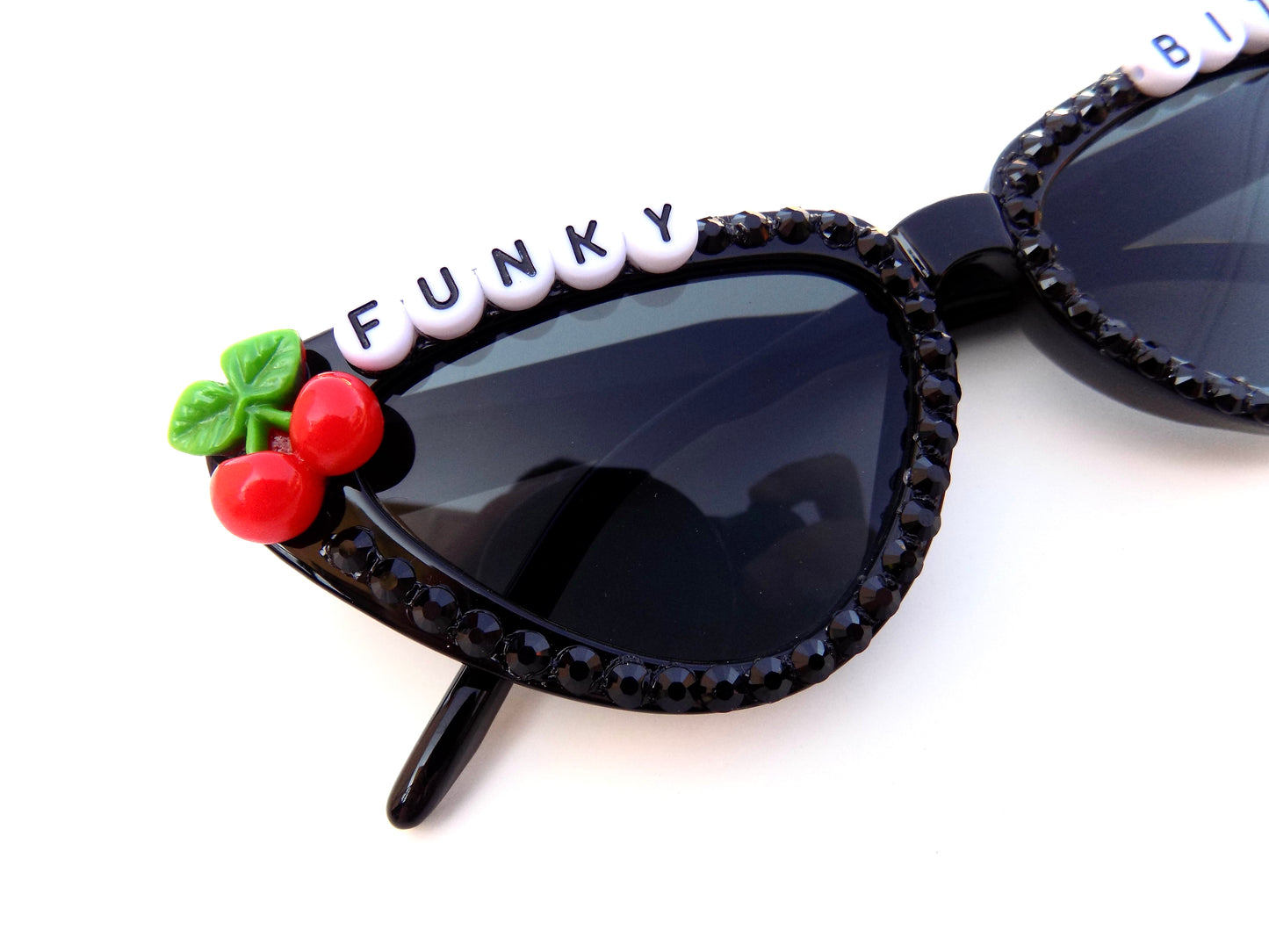 More Colors! Phish FUNKY BITCH cat-eye sunnies