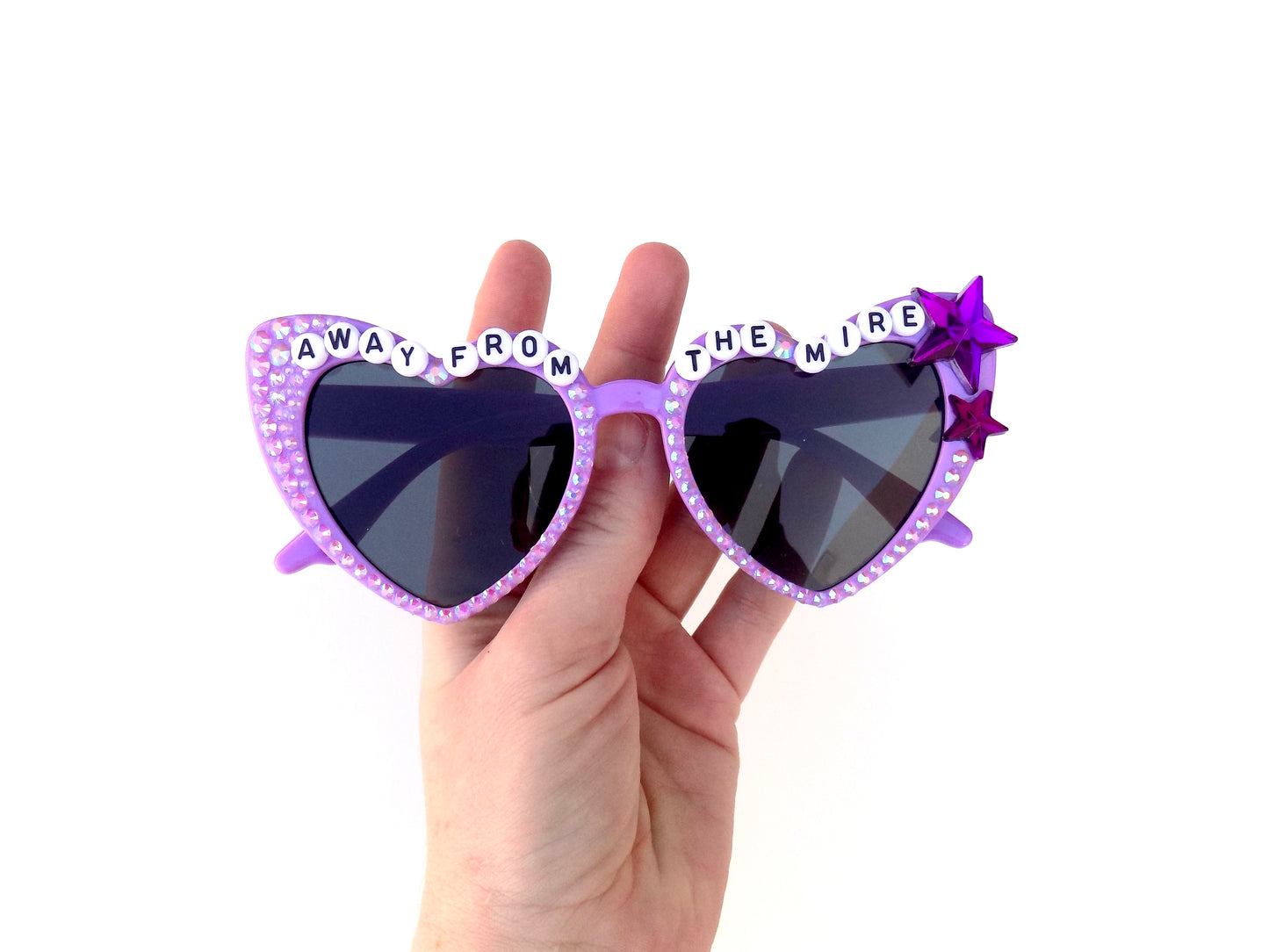 Billy Strings AWAY FROM THE MIRE cat-eye heart shaped sunnies