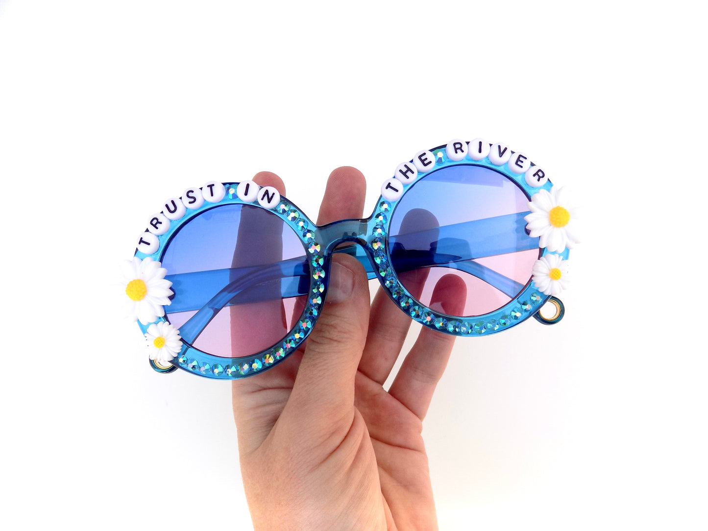 King Gizzard TRUST IN THE RIVER round sunnies