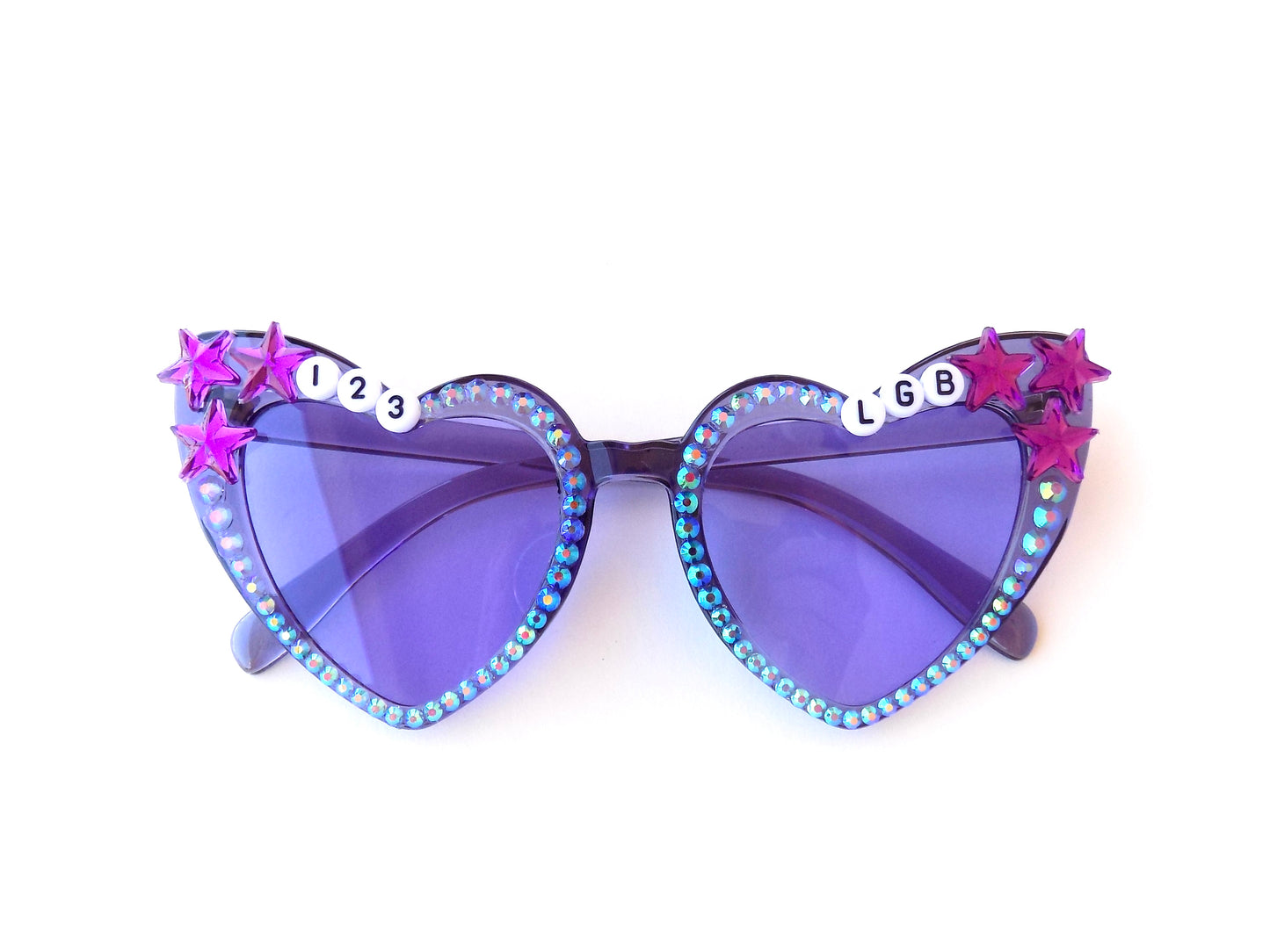 Taylor Swift - "123 LGB" heart-shaped cat eye sunnies