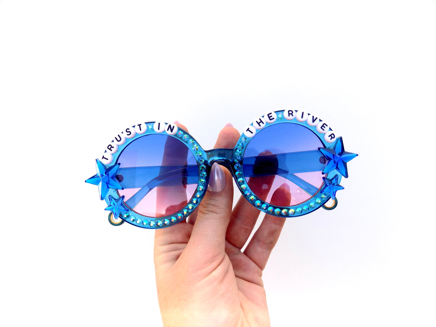 King Gizzard and the Lizard Wizard TRUST IN THE RIVER round blue sunnies