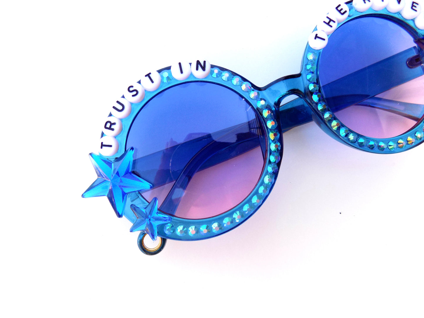 King Gizzard and the Lizard Wizard TRUST IN THE RIVER round blue sunnies