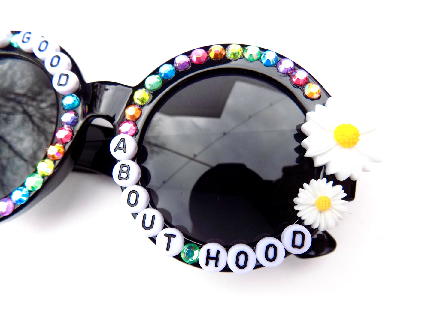 FEEL GOOD ABOUT HOOD chunky round sunnies